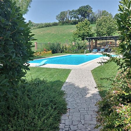 Bed And Breakfast A Casa Di Valerio Poggio Morello Bagian luar foto
