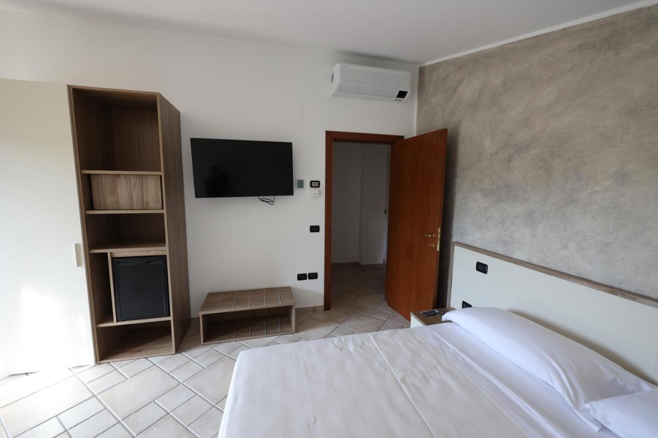 Bed And Breakfast A Casa Di Valerio Poggio Morello Bagian luar foto