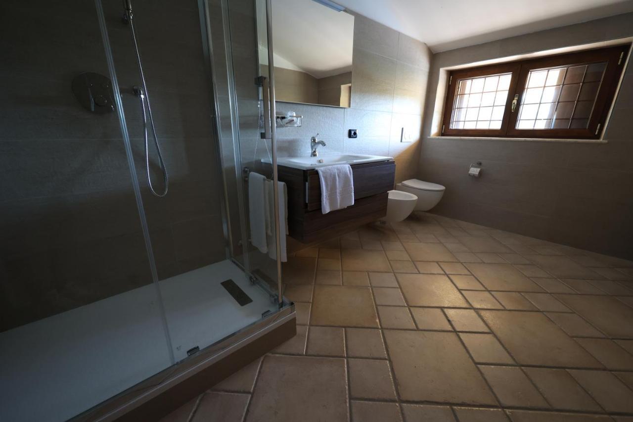 Bed And Breakfast A Casa Di Valerio Poggio Morello Bagian luar foto