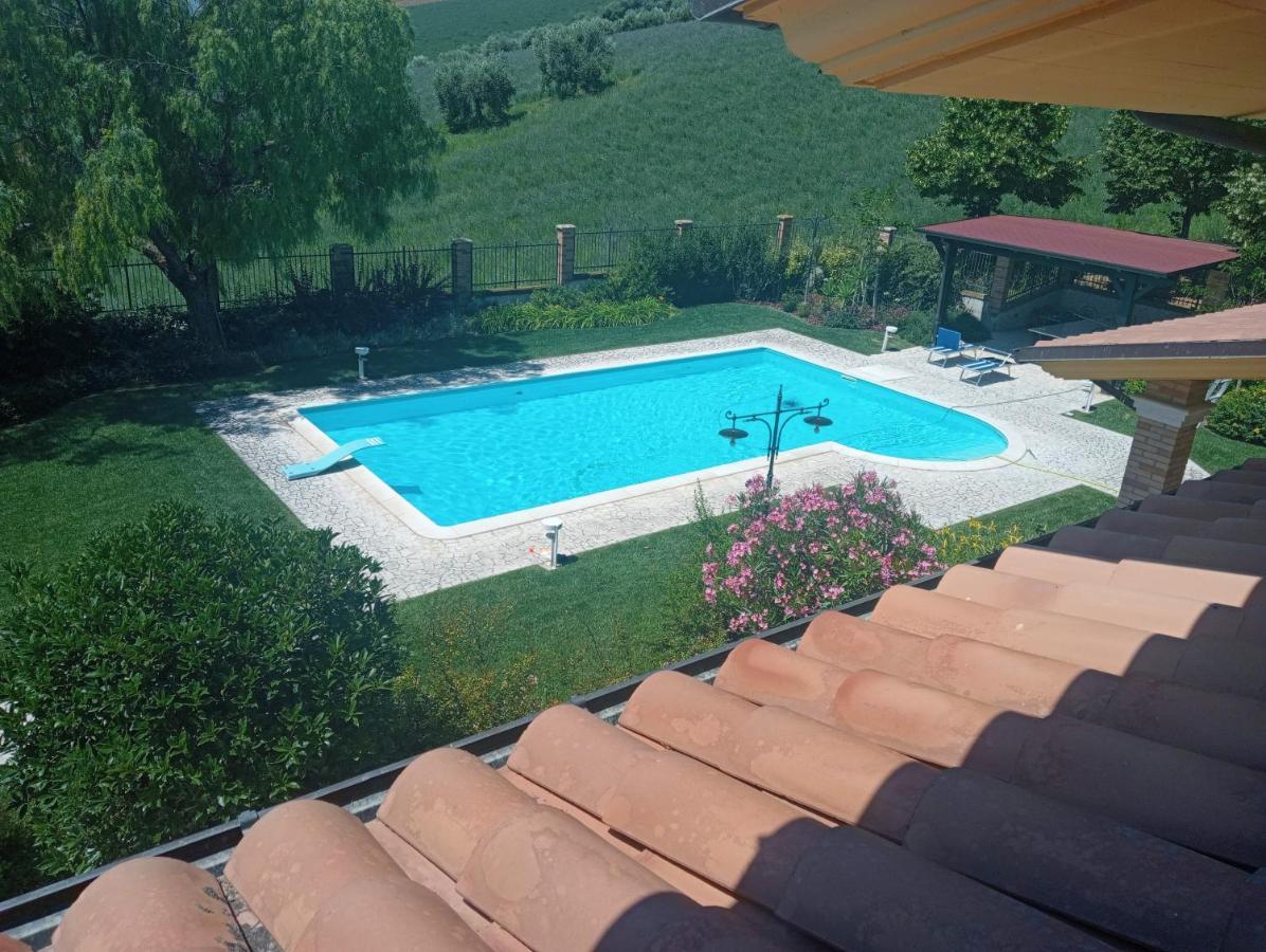 Bed And Breakfast A Casa Di Valerio Poggio Morello Bagian luar foto