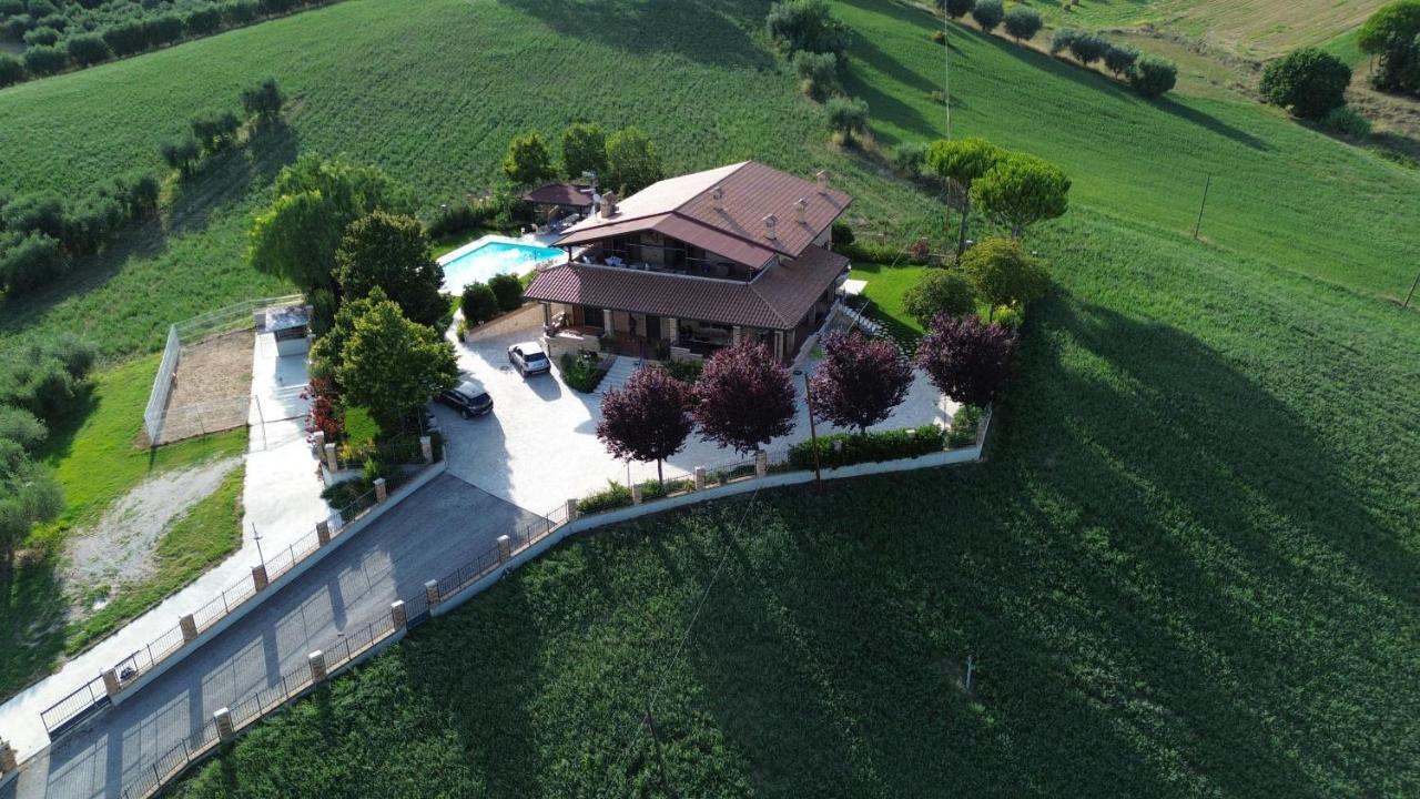 Bed And Breakfast A Casa Di Valerio Poggio Morello Bagian luar foto