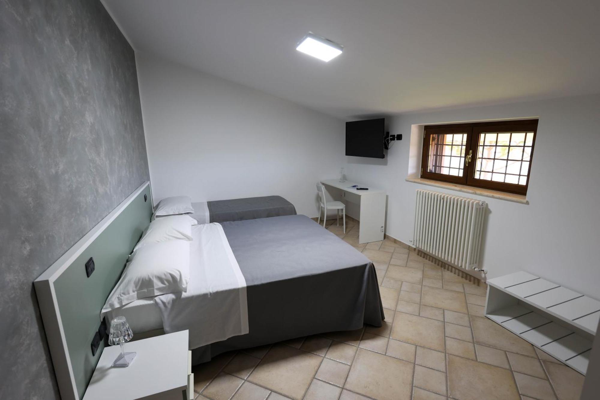 Bed And Breakfast A Casa Di Valerio Poggio Morello Bagian luar foto